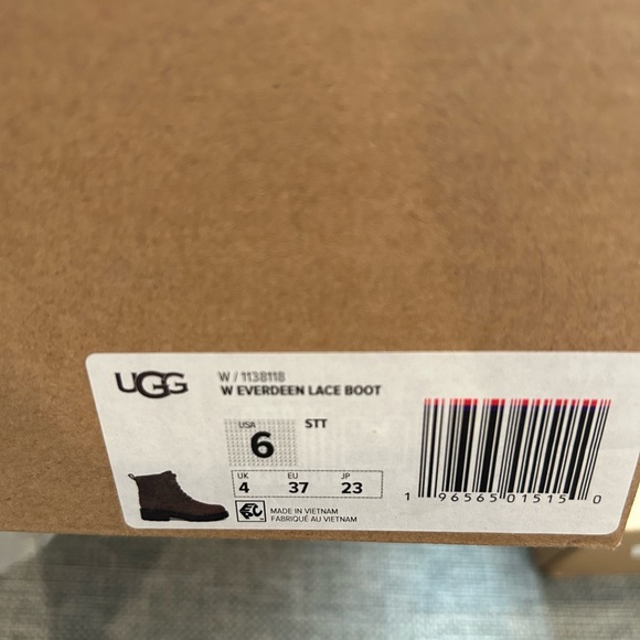 UGG Australia Everdeen Lace Boot Brown Size 6 New in box - Picture 5 of 7